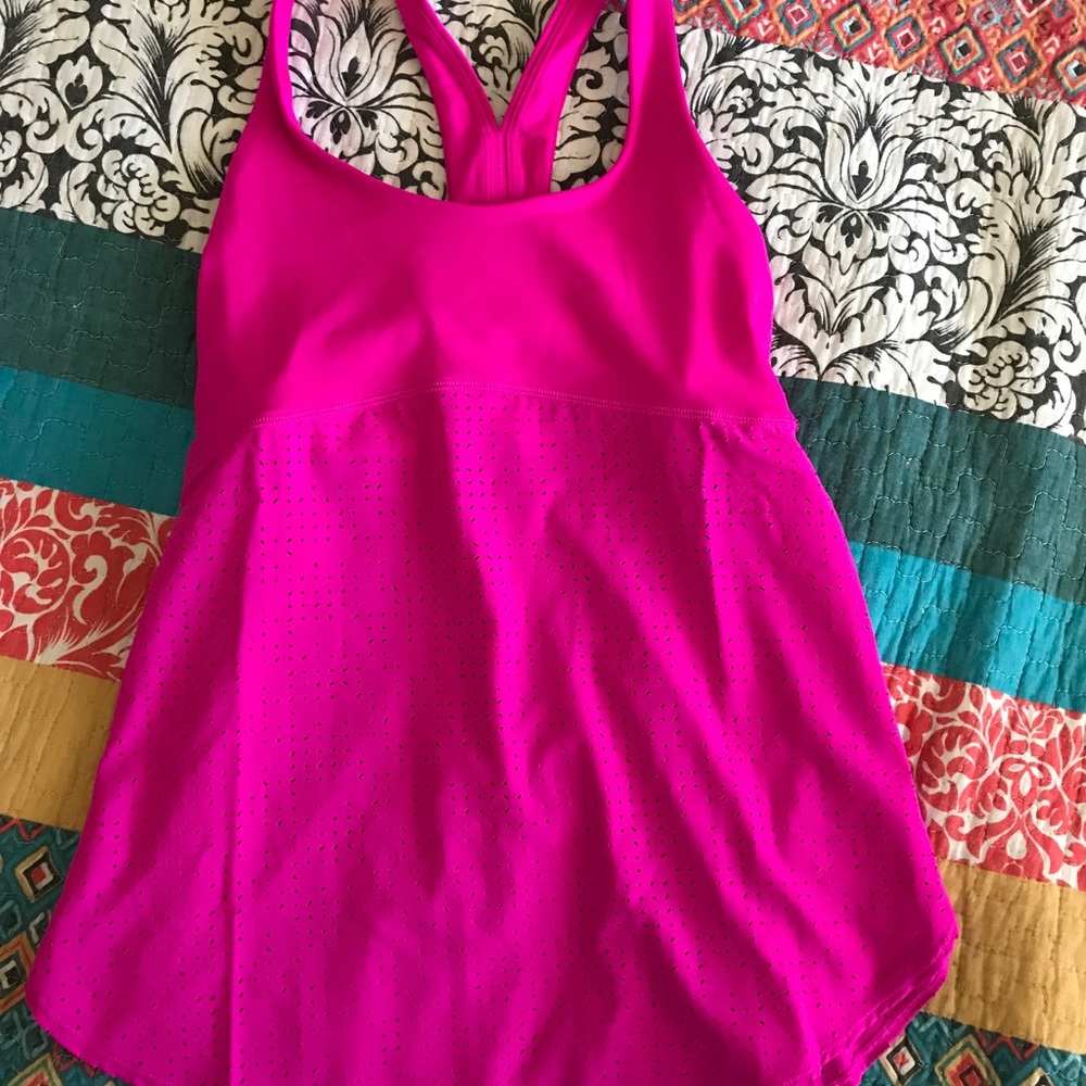 NEW BALANCE SPORT TOP